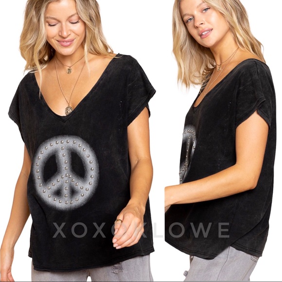 POL Black Studded Peace Sign Premium Graphic Tee - Picture 7 of 17